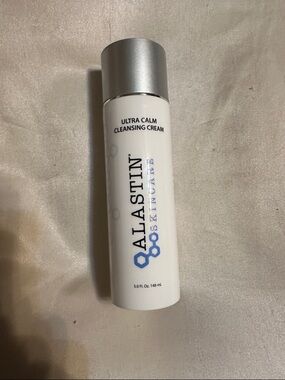 Alastin Ultra Calm Cleansing Cream — White